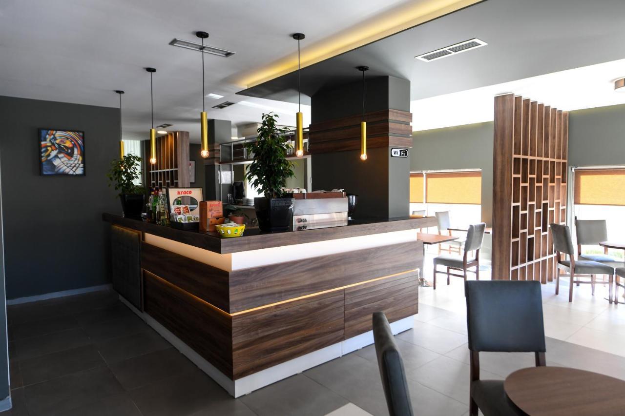 Santo Hotel Shkodër Dış mekan fotoğraf