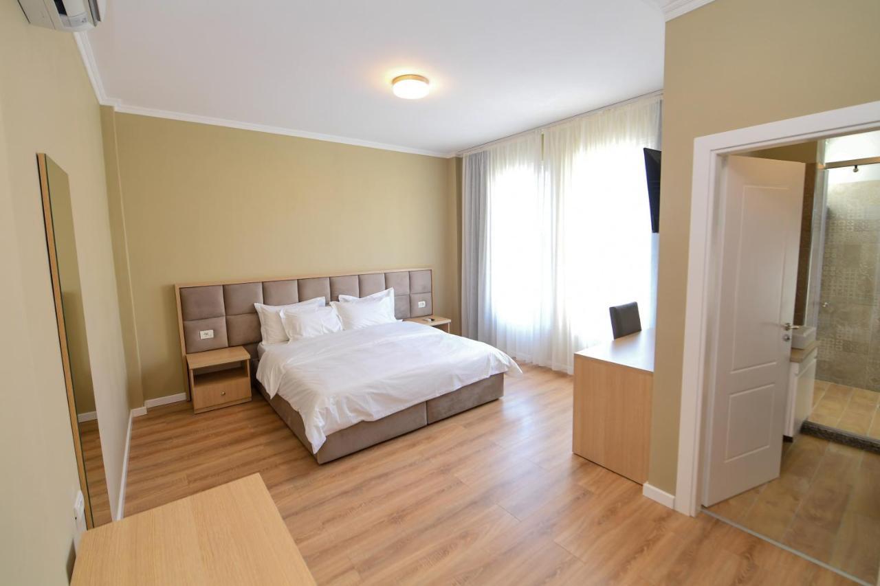 Santo Hotel Shkodër Dış mekan fotoğraf