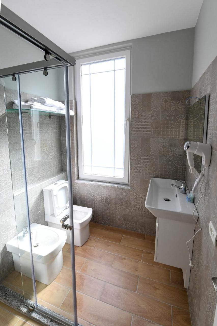 Santo Hotel Shkodër Dış mekan fotoğraf